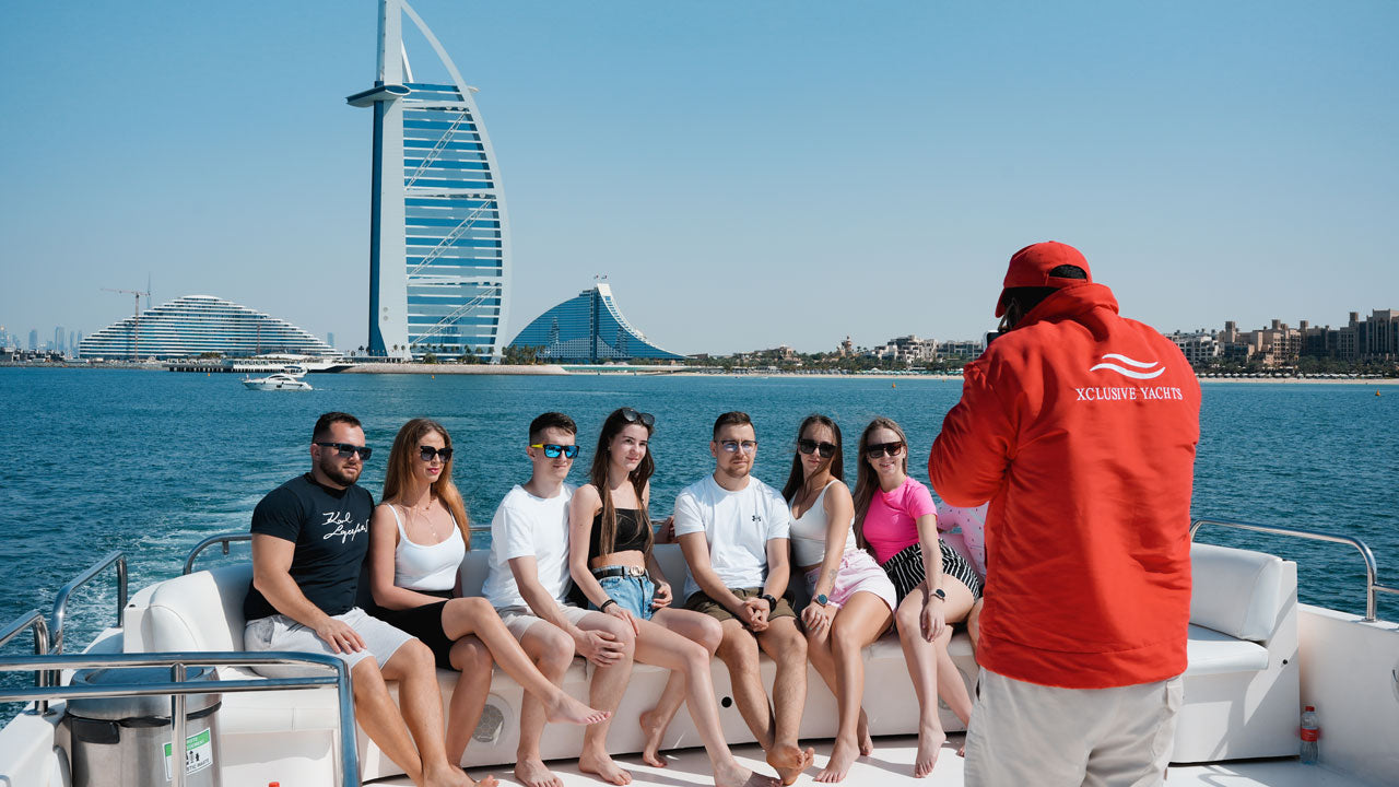 Midday BBQ Luxury Yacht Cruise in Dubai