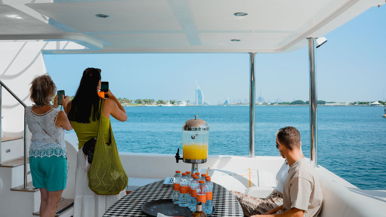 Early Riser Breakfast Luxury Yacht Tour