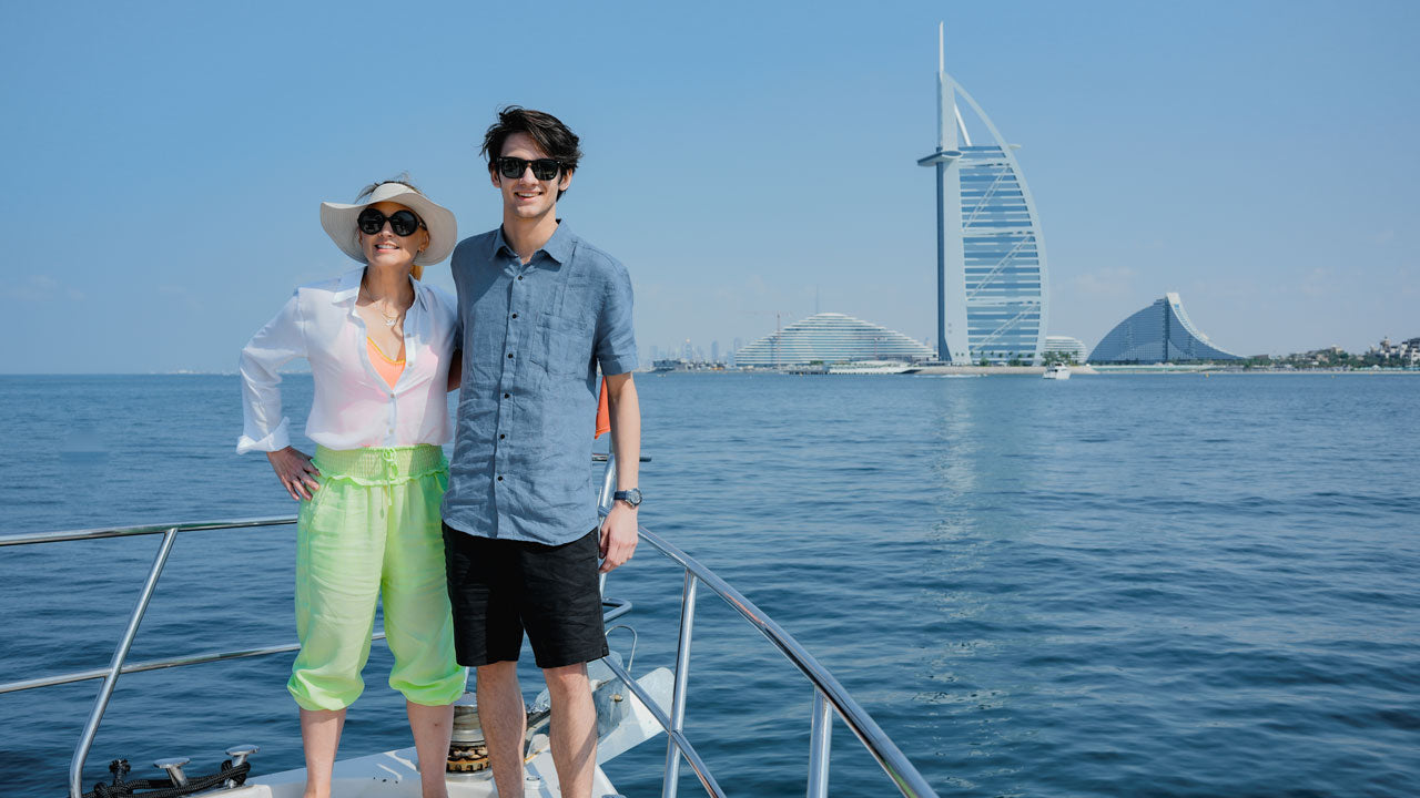 Midday BBQ Luxury Yacht Cruise in Dubai