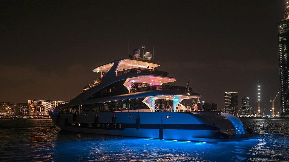 Superyacht Experience with Party & Live DJ