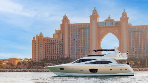 The Atlantis 3hr Luxury Yacht Tour with BBQ