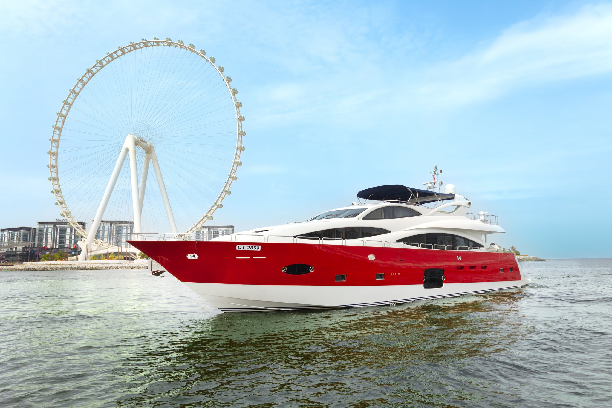 2 Hours Dubai Yacht Tour