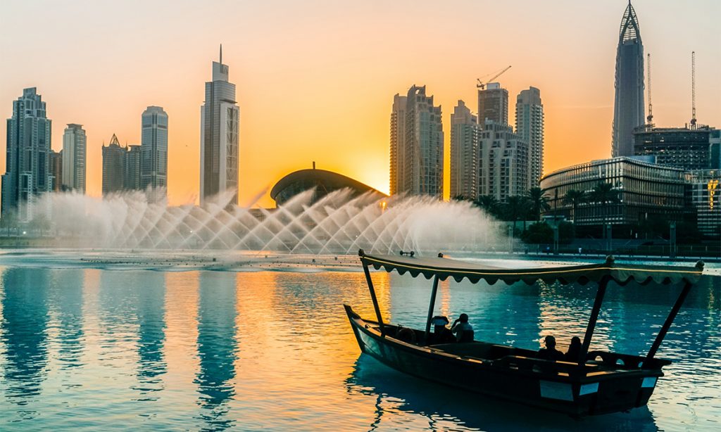 Dubai Fountain Lake Ride